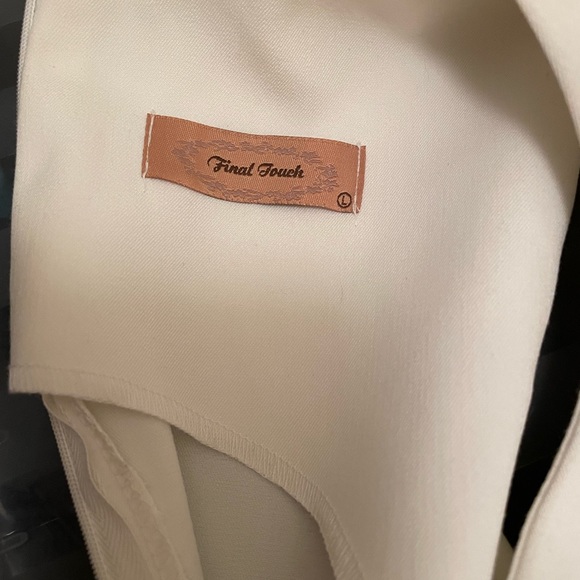 Beautifully tailored pencil dress in Ivory - Picture 4 of 10